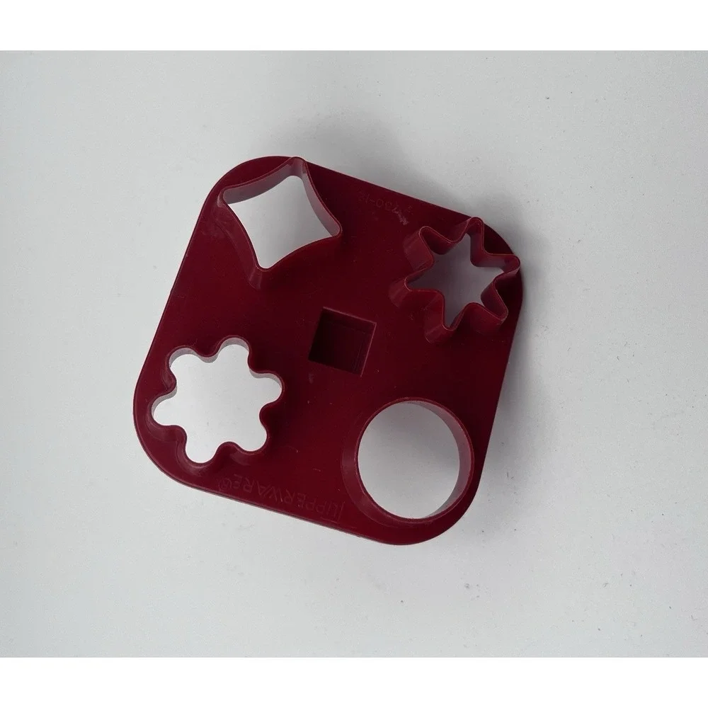Vintage Tupperware 4-in-1 Cookie Cutter - Maroon Red Multi-Shape Press - Picture 4 of 4